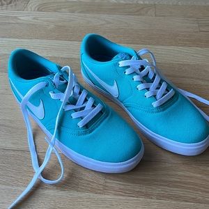 Nike SB Check Solarsoft sneakers